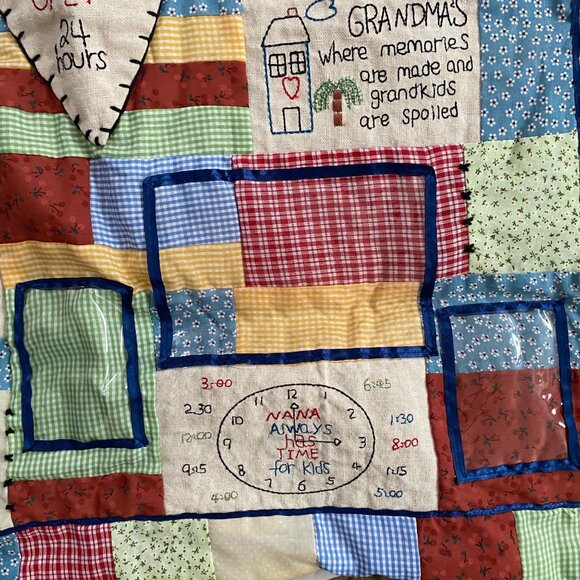 Grandmas Heartfelt Patchwork Wall Hanging Quilt Photo Keeper Sentimental Quotes - Picture 10 of 11